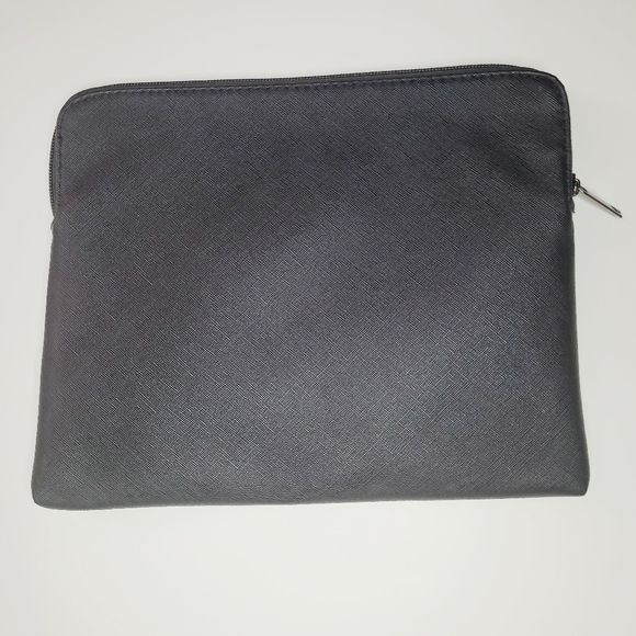 BVLGARI Zipper Pouch Clutch 11" by 9" Black Classy Cute Makeup Pouch Travel - Picture 4 of 6